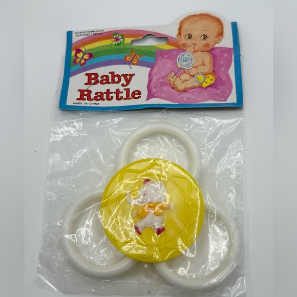 Vintage Baby Rattle Crib Baby Elephant rings Toy Yellow Plastic 1950/60’s - Picture 1 of 5